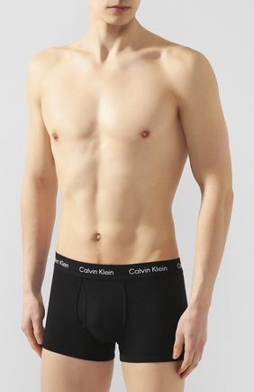 Мужские хлопковые боксеры с широкой резинкой CALVIN KLEIN черного цвета по цене 2780 руб., арт. U6411A | Фото 2 Мужские хлопковые боксеры с широкой резинкой CALVIN KLEIN черного цвета, арт. U6411A | Фото 2