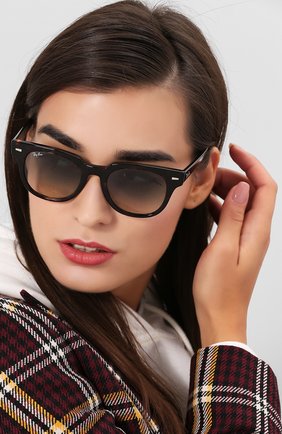 Женские солнцезащитные очки RAY-BAN коричневого цвета по цене 12800 руб., арт. 2168-902/32 | Фото 2 Женские солнцезащитные очки RAY-BAN коричневого цвета, арт. 2168-902/32 | Фото 2
