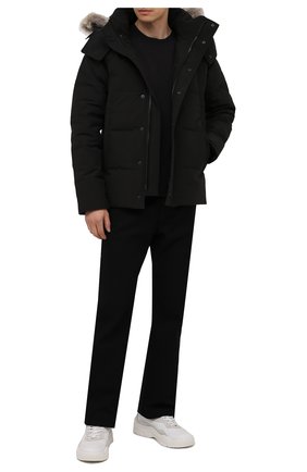 Мужская пуховая куртка wyndham CANADA GOOSE черного цвета по цене 106500 руб., арт. 3808MB | Фото 2 Мужская пуховая куртка wyndham CANADA GOOSE черного цвета, арт. 3808MB | Фото 2
