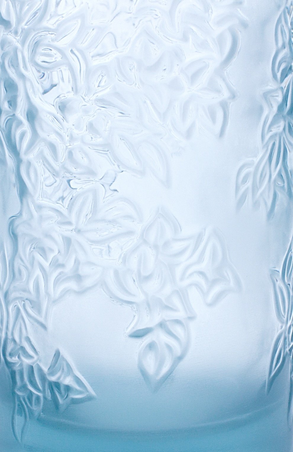 Мужского ваза blossom LALIQUE голубого цвета по цене 36250 руб., арт. 1249600 | Фото 2 Мужского ваза blossom LALIQUE голубого цвета, арт. 1249600 | Фото 2