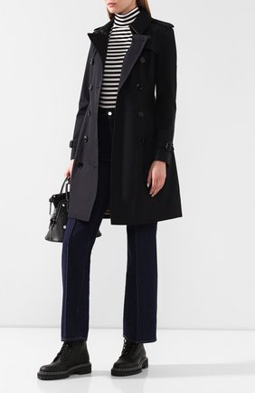 Женский хлопковый тренч chelsea BURBERRY темно-синего цвета по цене 145000 руб., арт. 4073375 | Фото 2 Женский хлопковый тренч chelsea BURBERRY темно-синего цвета, арт. 4073375 | Фото 2