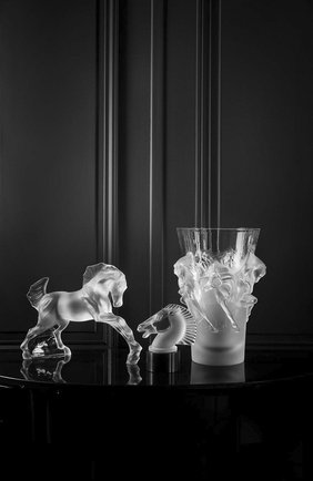 Скульптура Horse Lalique, арт. 10647600 в ЦУМ | Фото №2 Скульптура Horse Lalique | Фото №2