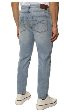 Мужские джинсы BRUNELLO CUCINELLI голубого цвета, арт. M283PJ2010 | Фото 4 (Силуэт М (брюки): Прямые; Кросс-КТ: Деним; Длина (брюки, джинсы): Стандартные; Материал внешний: Хлопок, Деним; Статус проверки: Проверена категория)
