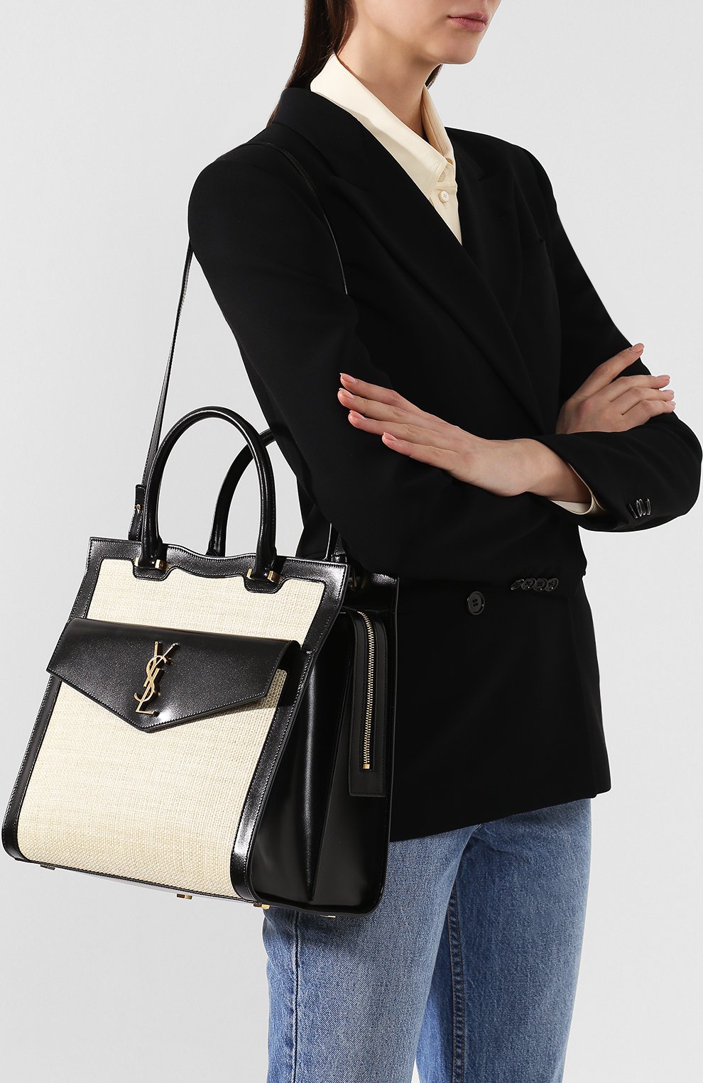 Женская сумка uptown medium SAINT LAURENT кремовая цвета, арт. 557654/97Z3J купить в ЦУМ | Фото №5 Сумка Uptown medium Saint Laurent кремовая цвета | Фото №5