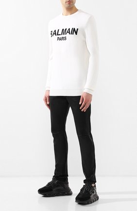 Мужские текстильные кроссовки chain reaction VERSACE черного цвета по цене 69900 руб., арт. DSU7071E/D7CTG | Фото 2 Мужские текстильные кроссовки chain reaction VERSACE черного цвета, арт. DSU7071E/D7CTG | Фото 2