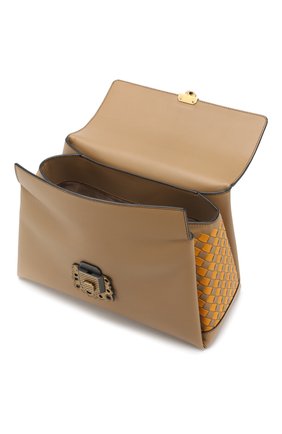Женская сумка piazza medium BOTTEGA VENETA бежевая цвета, арт. 543205/V0EK4 купить в ЦУМ | Фото №4 Сумка Piazza medium Bottega Veneta бежевая цвета | Фото №4