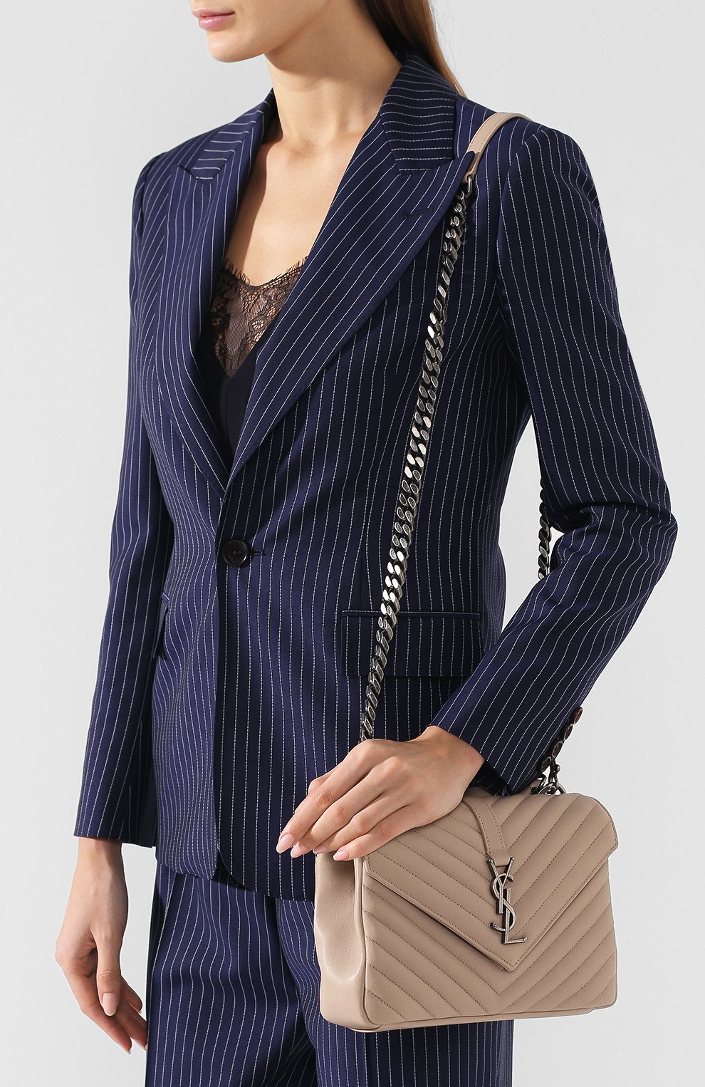 Женская сумка collège monogram medium SAINT LAURENT кремовая цвета, арт. 487213/BRM04 купить в ЦУМ | Фото №5 Сумка Collège Monogram medium Saint Laurent кремовая цвета | Фото №5