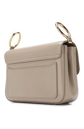 Женская сумка chloé c small CHLOÉ бежевого цвета по цене 0 руб., арт. CHC19SS191A37 | Фото 3 Женская сумка chloé c small CHLOÉ бежевого цвета, арт. CHC19SS191A37 | Фото 3 (Сумки-технические: Сумки через плечо, Сумки top-handle; Материал: Натуральная кожа; Региональные ограничения белый список (Axapta Mercury): RU; Ремень/цепочка: На ремешке; Размер: small; Статус проверки: Проверена категория)