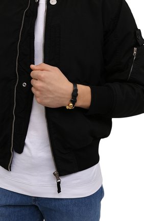 Мужской кожаный браслет ALEXANDER MCQUEEN черного цвета, арт. 554467/CQE0T | Фото 2 (Материал: Кожа, Натуральная кожа)