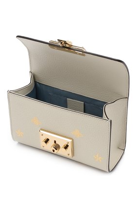 Женская сумка padlock bee star small GUCCI кремовая цвета, арт. 432182/DJ2LG купить в ЦУМ | Фото №4 Сумка Padlock Bee Star small Gucci кремовая цвета | Фото №4