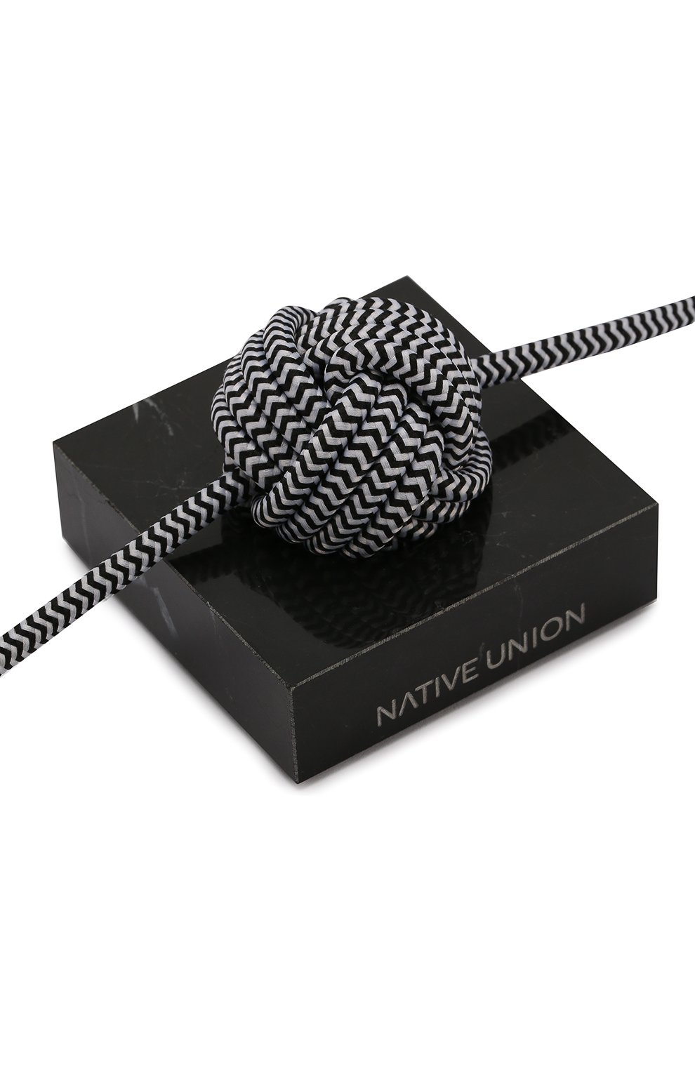 Кабель night cable lightning NATIVE UNION черного цвета по цене 10790 руб., арт. NC-L-LUX.T-BLK | Фото 3 Кабель night cable lightning NATIVE UNION черного цвета, арт. NC-L-LUX.T-BLK | Фото 3 (Статус проверки: Проверена категория)