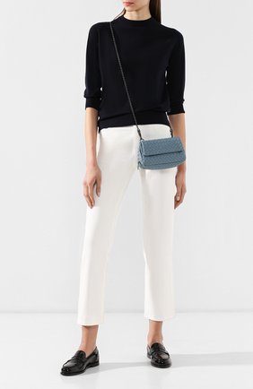 Женская cумка messenger mini BOTTEGA VENETA голубая цвета, арт. 310774/V0016 купить в ЦУМ | Фото №2 Cумка Messenger mini Bottega Veneta голубая цвета | Фото №2