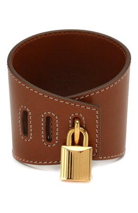 Женский кожаный браслет padlock TOM FORD коричневого цвета по цене 49950 руб., арт. JW0808-VAXBR | Фото 1 Женский кожаный браслет padlock TOM FORD коричневого цвета, арт. JW0808-VAXBR | Фото 1