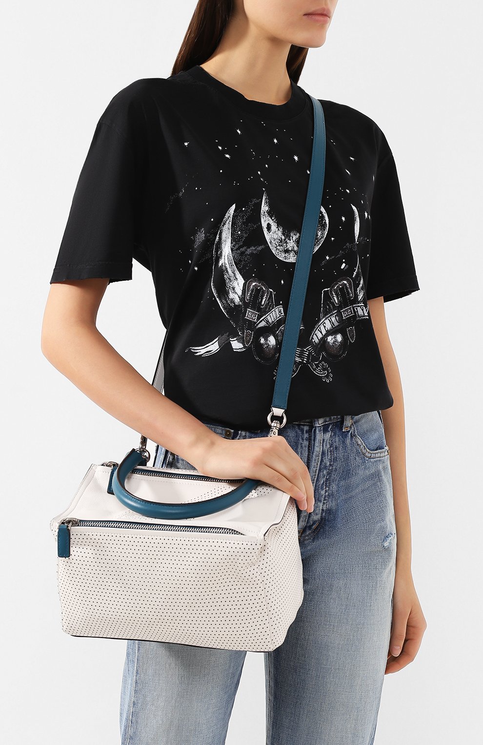 Женская кожаная сумка pandora small GIVENCHY белая цвета, арт. BB500AB0CM купить в ЦУМ | Фото №5 Кожаная сумка Pandora small Givenchy белая цвета | Фото №5