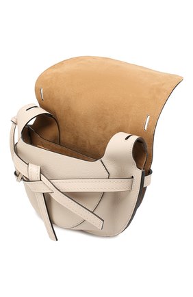 Женская сумка gate small LOEWE бежевая цвета, арт. 321.12.T20 купить в ЦУМ | Фото №4 Сумка Gate small Loewe бежевая цвета | Фото №4