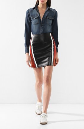 Женская джинсовая рубашка SAINT LAURENT синего цвета по цене 57400 руб., арт. 552604/YH880 | Фото 2 Женская джинсовая рубашка SAINT LAURENT синего цвета, арт. 552604/YH880 | Фото 2
