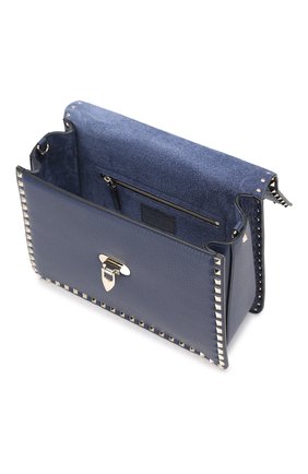 Женская сумка valentino garavani rockstud VALENTINO темно-синяя цвета, арт. RW2B0142/VSF купить в ЦУМ | Фото №4 Сумка Valentino Garavani Rockstud Valentino темно-синяя цвета | Фото №4
