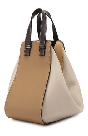 Женская сумка hammock LOEWE светло-коричневая цвета, арт. 387.30US35 купить в ЦУМ | Фото №3 Сумка Hammock Loewe светло-коричневая цвета | Фото №3