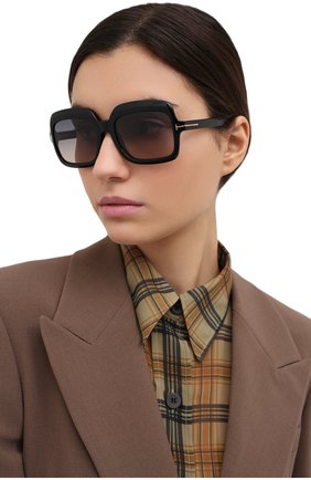 Женские черные солнцезащитные очки Tom Ford, арт. TF688 01B купить в ЦУМ | Фото №2 Солнцезащитные очки Tom Ford черные | Фото №2