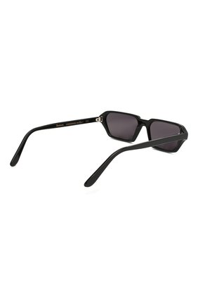 Женские солнцезащитные очки ILLESTEVA черного цвета по цене 26400 руб., арт. BAXTER II BLACK | Фото 4 Женские солнцезащитные очки ILLESTEVA черного цвета, арт. BAXTER II BLACK | Фото 4