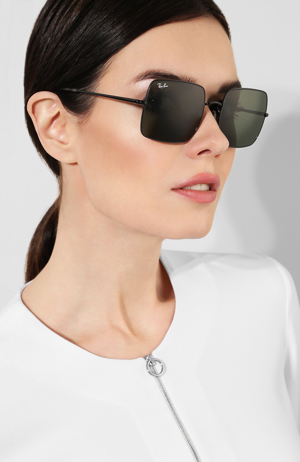 Женские солнцезащитные очки RAY-BAN черного цвета по цене 10700 руб., арт. 1971-914831 | Фото 2 Женские солнцезащитные очки RAY-BAN черного цвета, арт. 1971-914831 | Фото 2