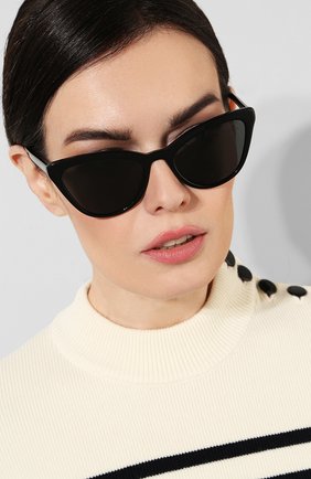 Женские солнцезащитные очки PRADA черного цвета по цене 17000 руб., арт. 01VS-1AB5S0 | Фото 2 Женские солнцезащитные очки PRADA черного цвета, арт. 01VS-1AB5S0 | Фото 2