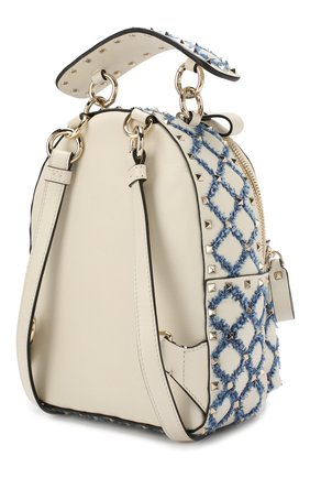 Женский кремовый рюкзак valentino garavani rockstud spike mini Valentino, арт. RW2B0B63/TYU купить в ЦУМ | Фото №3 Рюкзак Valentino Garavani Rockstud Spike mini Valentino кремовый | Фото №3