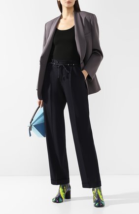 Женские темно-синие брюки со стрелками Maison Margiela, арт. S51KA0439/S49645 купить в ЦУМ | Фото №2 Брюки со стрелками Maison Margiela темно-синие | Фото №2