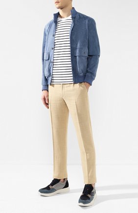 Мужской кожаный бомбер KITON голубого цвета по цене 720500 руб., арт. UW0527/8R70 | Фото 2 Мужской кожаный бомбер KITON голубого цвета, арт. UW0527/8R70 | Фото 2 (Длина (верхняя одежда): Короткие; Рукава: Длинные; Принт: Без принта; Мужское Кросс-КТ: Кожа и замша, Верхняя одежда; Кросс-КТ: Куртка; Стили: Кэжуэл; Материал внешний: Натуральная кожа)
