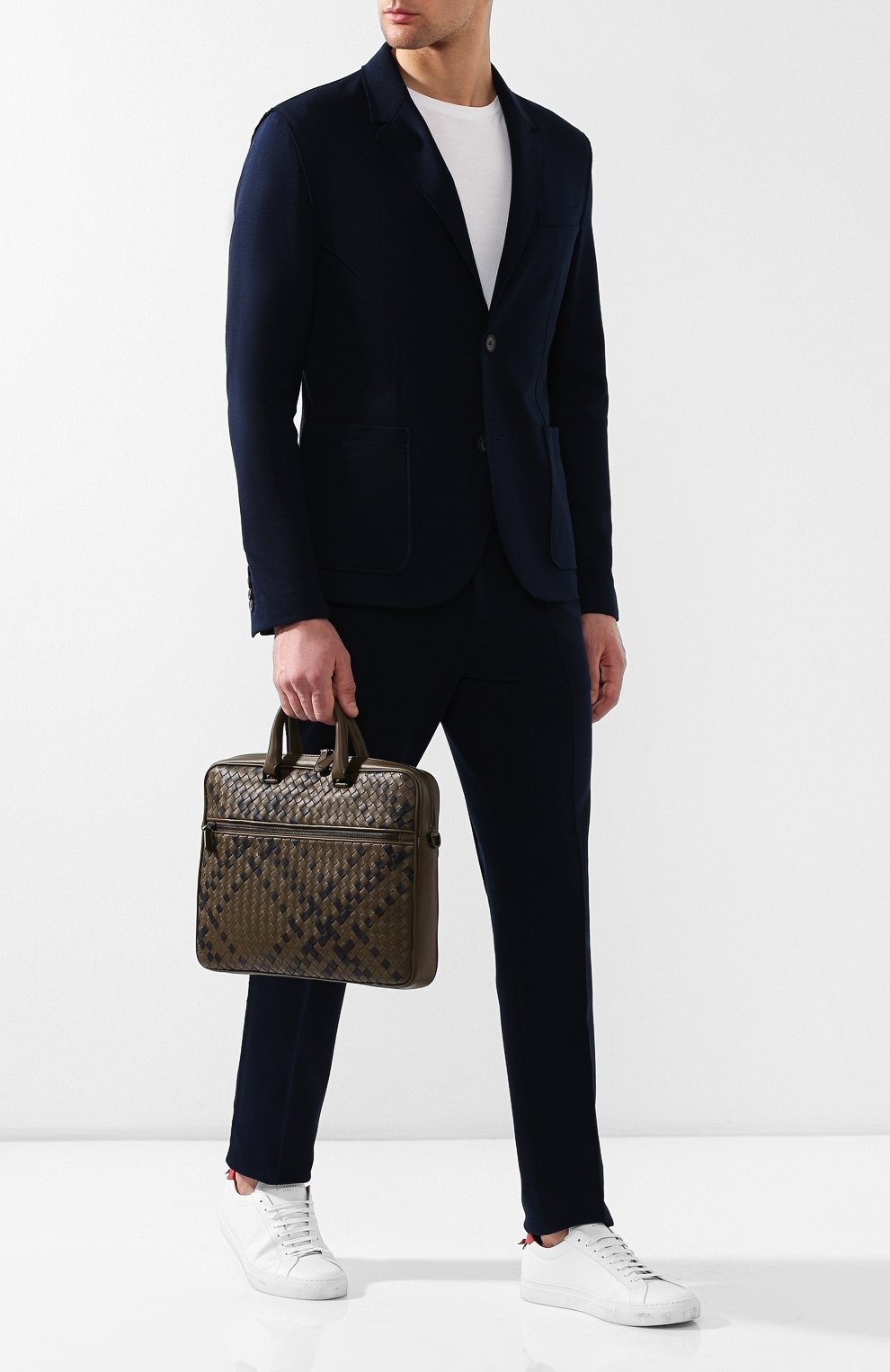 Мужская кожаная сумка для ноутбука BOTTEGA VENETA хаки цвета по цене 182000 руб., арт. 570983/V0EKF | Фото 2 Мужская кожаная сумка для ноутбука BOTTEGA VENETA хаки цвета, арт. 570983/V0EKF | Фото 2