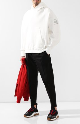 Мужские текстильные кроссовки cross chainer VERSACE черного цвета по цене 52350 руб., арт. DSU7349/D23TG | Фото 2 Мужские текстильные кроссовки cross chainer VERSACE черного цвета, арт. DSU7349/D23TG | Фото 2