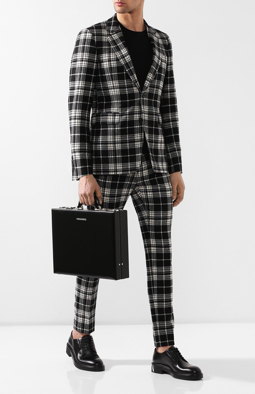 Мужской черный кожаный портфель Dsquared2, арт. BFM0002 24900001 купить в ЦУМ | Фото №2 Кожаный портфель Dsquared2 черный | Фото №2