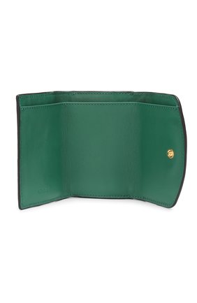 Кожаное портмоне Chloé C Chloé, зеленого цвета, арт. CHC19UP058A87 в ЦУМ | Фото №3 Кожаное портмоне Chloé C Chloé зеленого цвета | Фото №3