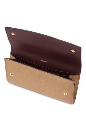 Кожаный кошелек Burberry, бежевого цвета, арт. 8009698 в ЦУМ | Фото №3 Кожаный кошелек Burberry бежевого цвета | Фото №3
