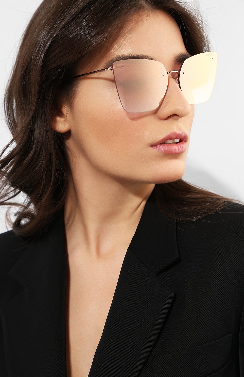 Женские солнцезащитные очки TOM FORD розового цвета по цене 26300 руб., арт. TF682 33G | Фото 2 Женские солнцезащитные очки TOM FORD розового цвета, арт. TF682 33G | Фото 2