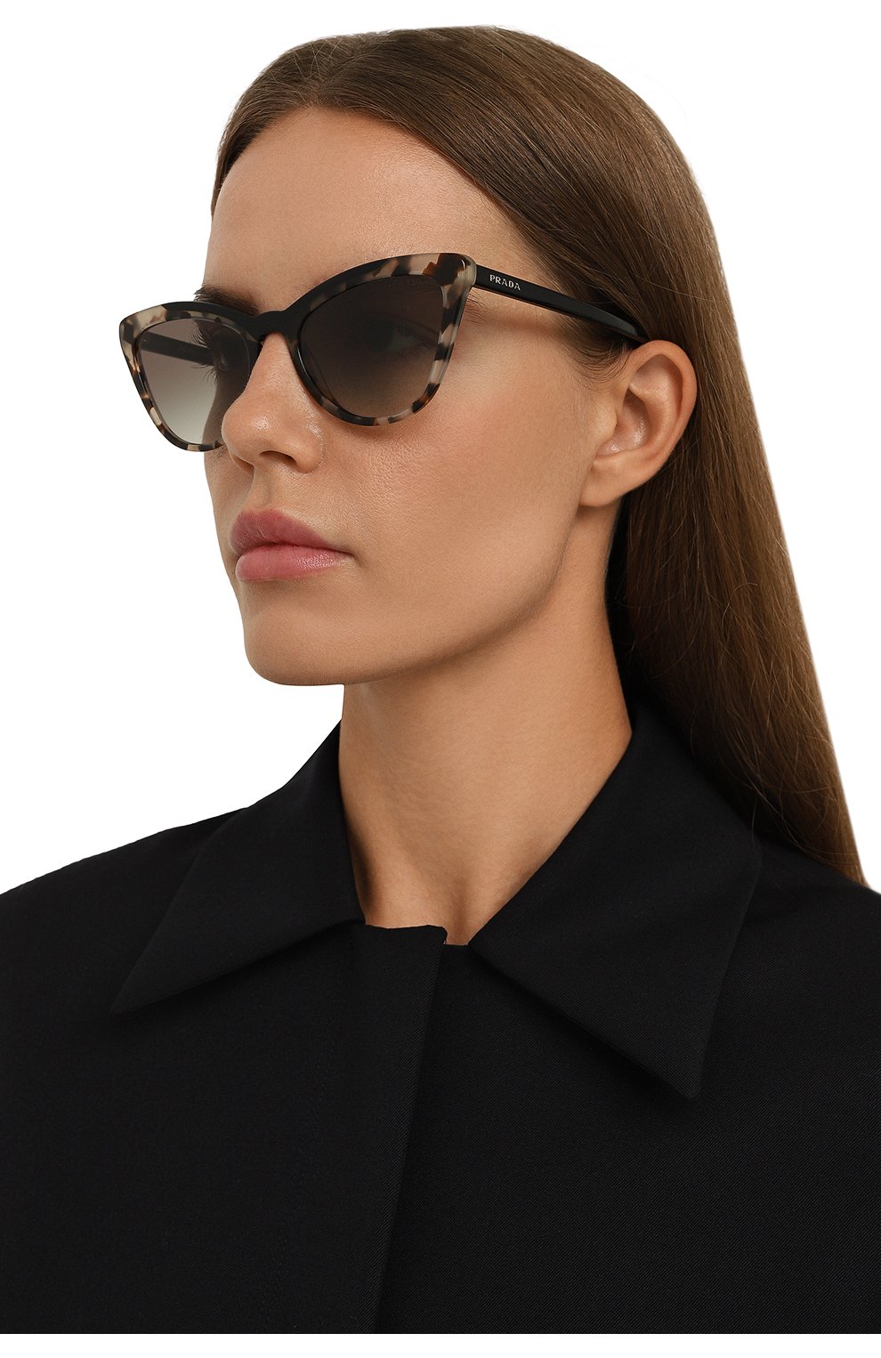 Женские коричневые солнцезащитные очки Prada, арт. 01VS-3980A7 купить в ЦУМ | Фото №2 Солнцезащитные очки Prada коричневые | Фото №2
