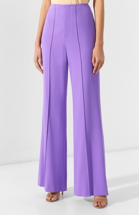 Женские фиолетовые брюки со стрелками Alice + Olivia, арт. CC904202110 купить в ЦУМ | Фото №3 Брюки со стрелками Alice + Olivia фиолетовые | Фото №3