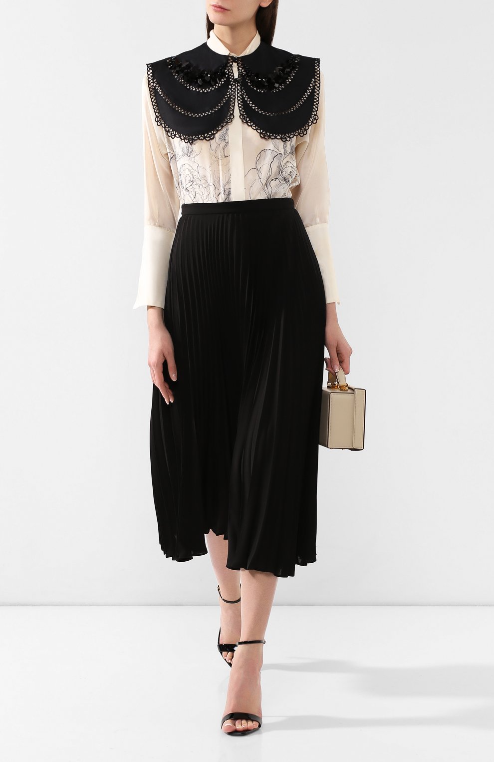Женский черный хлопковый воротник Simone Rocha, арт. C0LLAR 3B/0109 купить в ЦУМ | Фото №2 Хлопковый воротник Simone Rocha черный | Фото №2