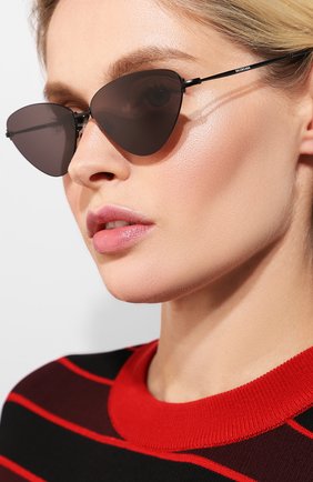 Женские солнцезащитные очки BALENCIAGA черного цвета по цене 27300 руб., арт. BB0015 001 | Фото 2 Женские солнцезащитные очки BALENCIAGA черного цвета, арт. BB0015 001 | Фото 2