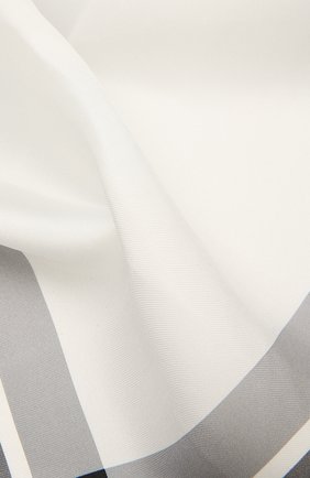 Мужской шелковый платок TOM FORD светло-серого цвета по цене 12950 руб., арт. 5TF91/TF312 | Фото 2 Мужской шелковый платок TOM FORD светло-серого цвета, арт. 5TF91/TF312 | Фото 2