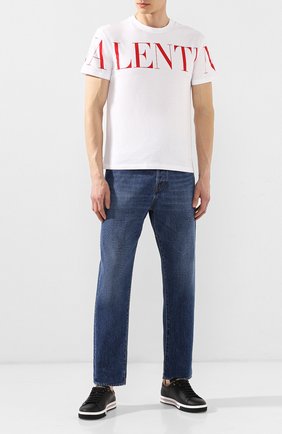 Мужская хлопковая футболка VALENTINO белого цвета по цене 33650 руб., арт. SV3MG03B5FN | Фото 2 Мужская хлопковая футболка VALENTINO белого цвета, арт. SV3MG03B5FN | Фото 2
