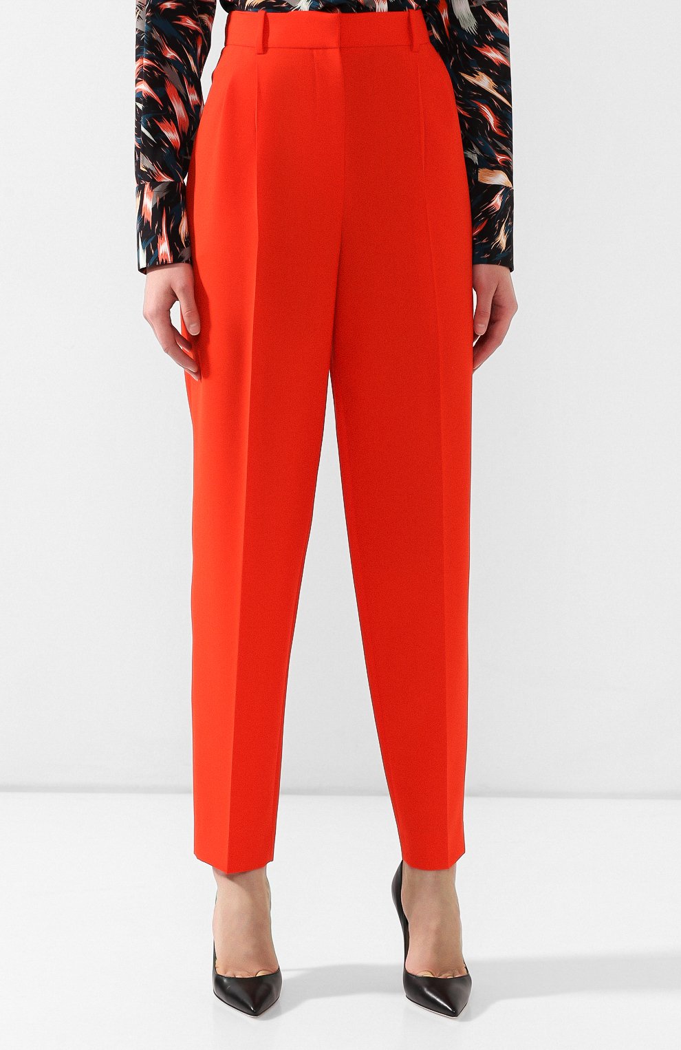 Женские красные шерстяные брюки Givenchy, арт. BW509P11F7 купить в ЦУМ | Фото №3 Шерстяные брюки Givenchy красные | Фото №3