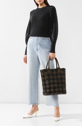 Женская сумка maxi cabat 30 BOTTEGA VENETA зеленая цвета, арт. 570800/VMAA0 купить в ЦУМ | Фото №2 Сумка Maxi Cabat 30 Bottega Veneta зеленая цвета | Фото №2