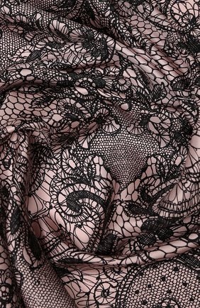 Женский розовый шелковый платок Valentino, арт. SW2EI114/ATM купить в ЦУМ | Фото №2 Шелковый платок Valentino розовый | Фото №2