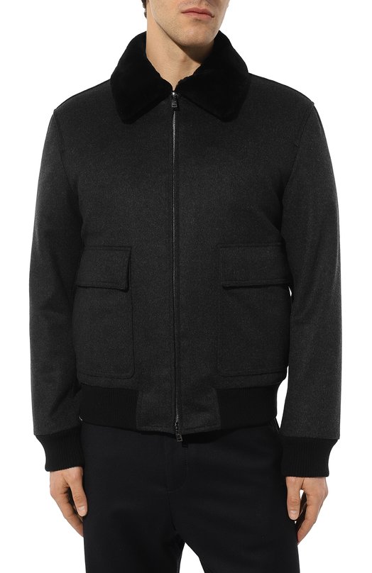 фото Бомбер с отделкой из меха нутрии must