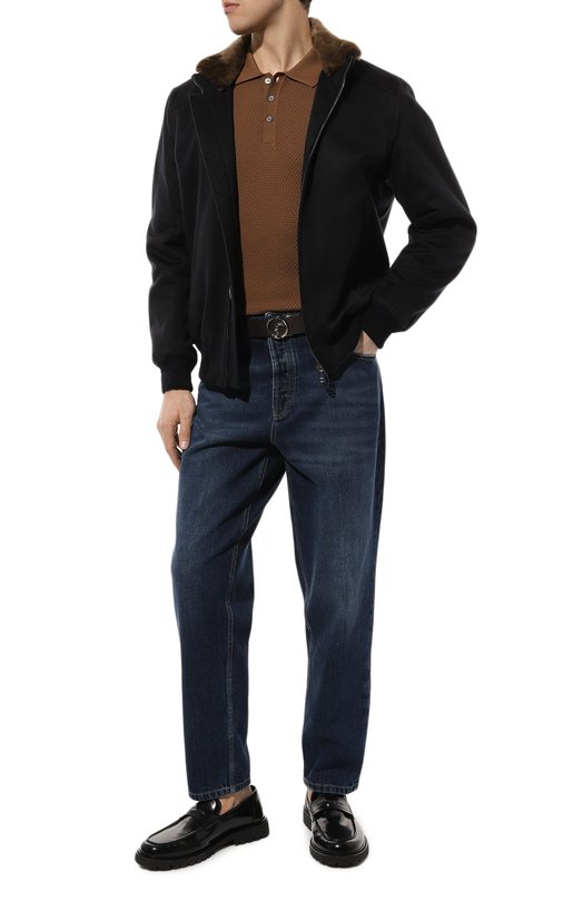 фото Бомбер с отделкой из меха нутрии must