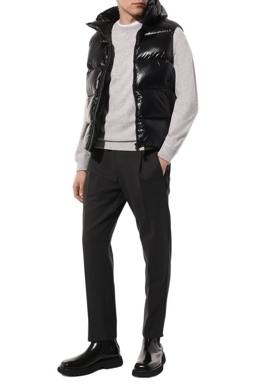 фото Пуховый жилет hetrego