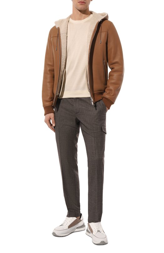 фото Кожаный бомбер must