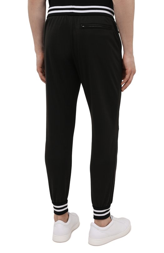 фото Спортивный костюм knt