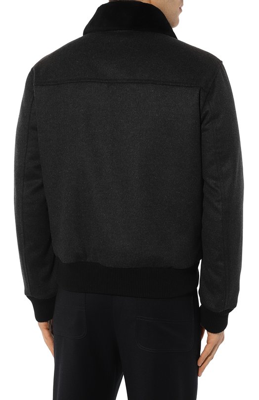 фото Бомбер с отделкой из меха нутрии must